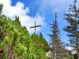 Am Gipfelkreuz (Foto gespeichert zu Ziel Albengipfel),#
