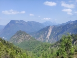 Hier könnte man Richtung Laubau abzweigen. Blick auf <a href=/gipfel/sauruesselkopf-7397/>Saurüsselkopf</a> und Adlerköpfe (Foto gespeichert zu <a href=/wanderweg/kreuzschneid-hochbrunstkopf-18607/>Weg</a>) (Foto gespeichert zu Ausgangspunkt Saurüsselkopf),#