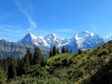 Eiger <a href=/gipfel/moench-9536/>Mönch</a> und <a href=/gipfel/jungfrau-35093/>Jungfrau</a>,#