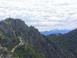 Blick zum Herzogstand-Gipfelpavillon. (Foto gespeichert zu <a href=/wanderweg/herzogstand-heimgarten-203/>Weg</a>) (Foto gespeichert zu Ausgangspunkt Herzogstand-Gipfelpavillon),#