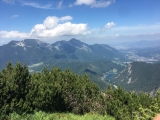 Blick nach Nordosten auf Zwiesel und <a href=/gipfel/hochstaufen-1501/>Hochstaufen</a> (Foto gespeichert zu <a href=/gipfel/ristfeuchthorn-kreuzgipfel-10897/>Ristfeuchthorn Kreuzgipfel</a>),#