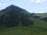 Blick über den Gramaisattel zum <a href=/gipfel/gramaijoch-2048/>Gramaijoch</a> (Foto gespeichert zu <a href=/wanderweg/sonnjoch-gramai-hochleger-3947/>Weg</a>) (Foto gespeichert zu Ausgangspunkt Gramaijoch),#