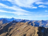 Blick zur Gappenfeldalpe und den "Saalfelder Weg" zur <a href=/gipfel/schochenspitze-1119/>Schochenspitze</a> (Foto gespeichert zu <a href=/gipfel/sulzspitze-6817/>Sulzspitze</a>) (Foto gespeichert zu Ziel Gappenfeldalpe),#