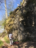 Auf dem Anstiegsweg sind ein paar ein Kletterrouten (Foto gespeichert zu Ziel Veste Schaumburg),#