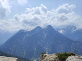 Blick zum <a href=/gipfel/frieder-969/>Frieder</a> und <a href=/gipfel/friederspitz-971/>Friederspitz</a> (Foto gespeichert zu <a href=/wanderweg/windstierlkopf-kuhalm-18425/>Weg</a>) (Foto gespeichert zu Ziel Friederspitz),#