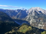 Blick vom <a href=/gipfel/jenner-2/>Jenner</a> über den Königssee auf den Watzmann (Foto gespeichert zu <a href=/gipfel/watzmann-mittelspitze-2386/>Watzmann-Mittelspitze</a>) (Foto gespeichert zu Ziel Jenner),#
