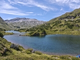 Blick über den Giglachsee zur Ignatz-Mattis-Hütte und der <a href=/gipfel/lungauer-kalkspitze-3155/>Lungauer Kalkspitze</a> ,#