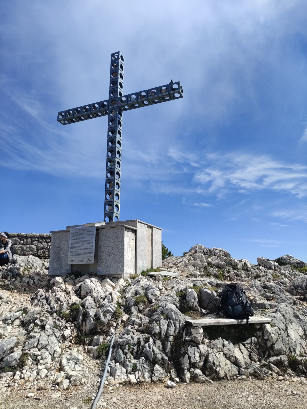 Klettersteig Feuerkogel-Abstieg über Kaiserweg: Klettersteig Feuerkogel-Abstieg über Kaiserweg: Europakreuz (Alberfeldkogel)