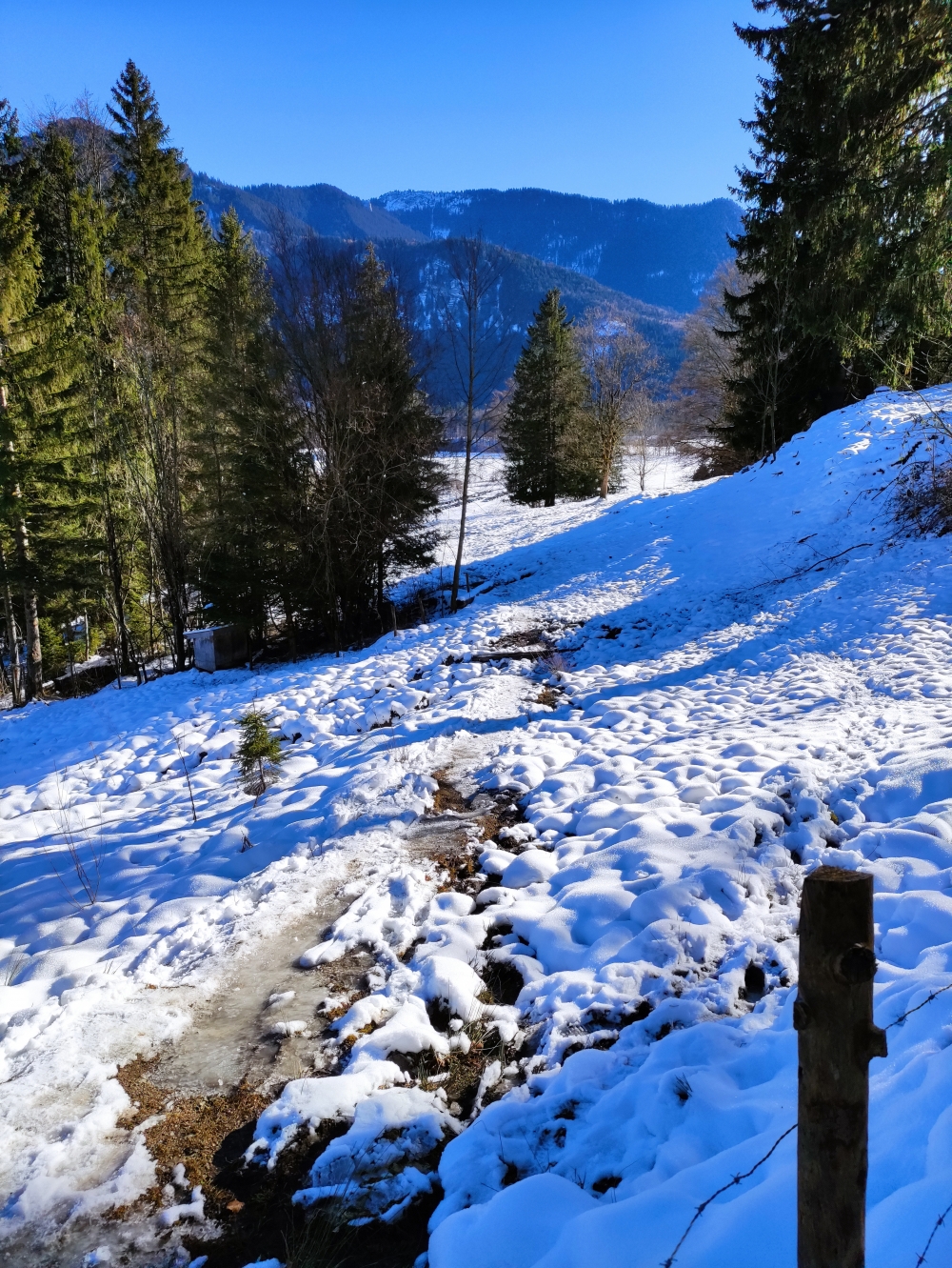 Wanderung Almgasthaus Aibl: Wanderung Almgasthaus Aibl: Auch im Winter passierbar