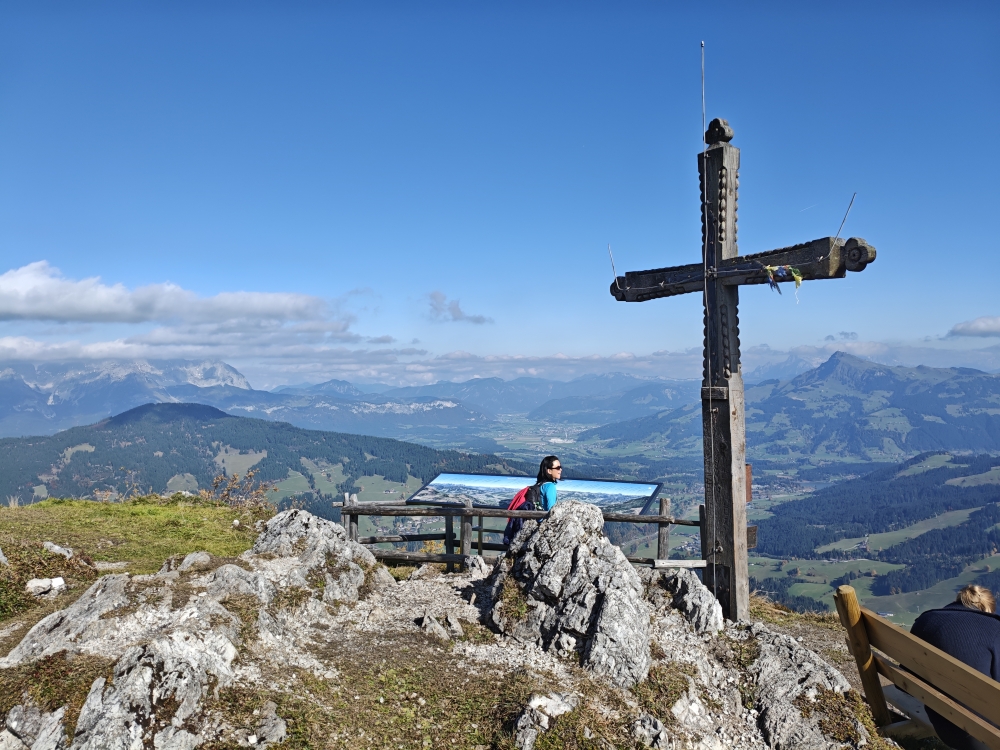 Wanderung Gaisberg: Wanderung Gaisberg: Blick zum Kitzbüheler Horn (rechts) (Aussichtspunkt Gaisbergjoch)
