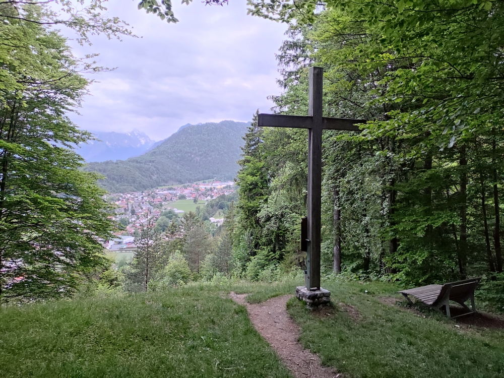 Wanderung Höhenberg: Wanderung Höhenberg: Heldenkreuz (Aussichtspunkt Heldenkreuz)