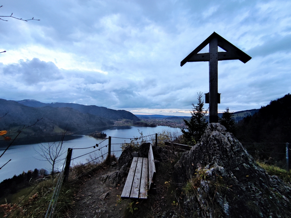 Wanderung Hirschgröhrkopf: Wanderung Hirschgröhrkopf: Aussichtspunkt (Aussichtspunkt Burgruine Hohenwaldeck)