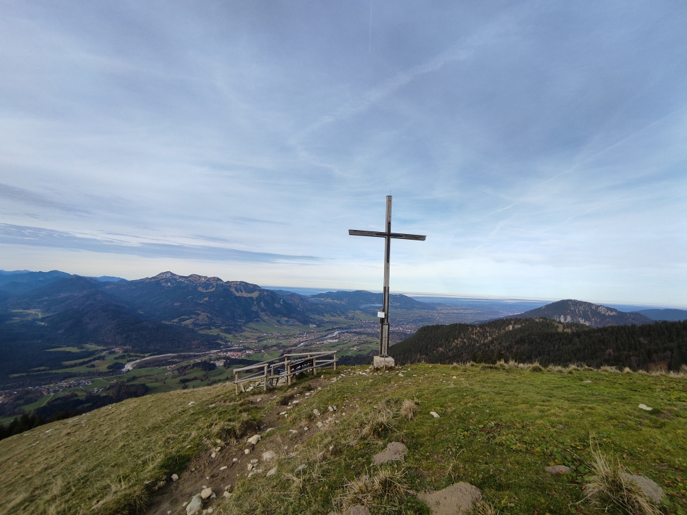 Wanderung Schönberg: Wanderung Schönberg: Blick über Lenggries aufs Brauneck (Aussichtspunkt Schönberg)