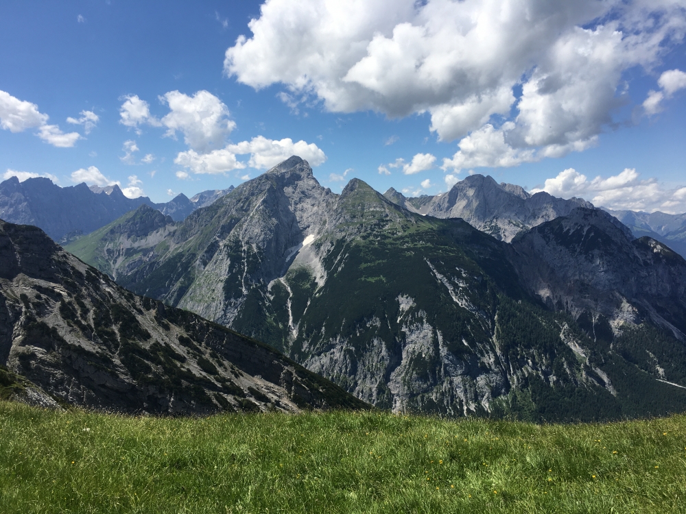 Wanderung Sonnjoch-Überschreitung: Wanderung Sonnjoch-Überschreitung: Blick auf den Gamsjoch Westgipfel (Bährenlahnersattel)