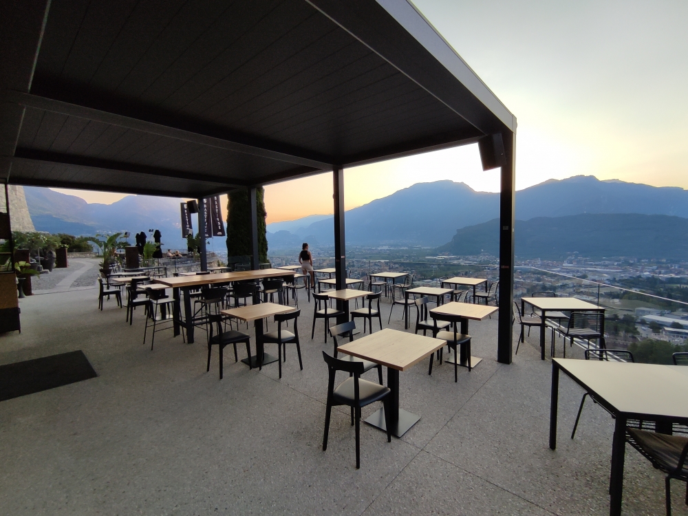 Klettersteig Via Ferrata dell Amicizia auf den Cima Sat: Klettersteig Via Ferrata dell Amicizia auf den Cima Sat: Kurz vor Sonnenaufgang (Bar Belvedere)