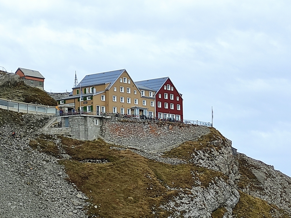 Wanderung Säntis mit Öhrli und Altmann: Wanderung Säntis mit Öhrli und Altmann: Blick vom Lisengrat (Berggasthaus Alter Säntis)