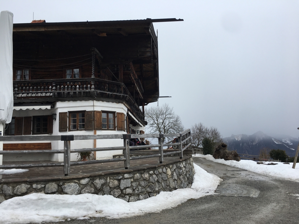 Wanderung Großer Riesenkopf: Wanderung Großer Riesenkopf: Einkehr auf dem Berggasthof (Berggasthof Hohe Asten)
