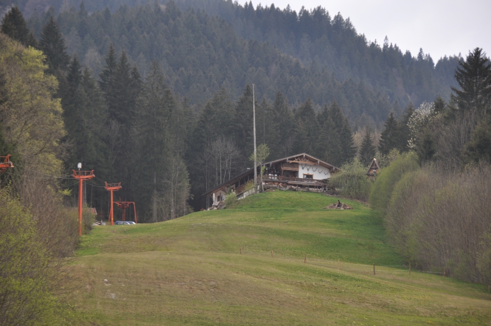 Wanderung Sonnenberggrat: Wanderung Sonnenberggrat: Die Kolbenalm an der Skipiste (Berggasthof Kolbenalm)
