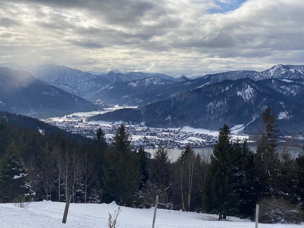 Rodeln Neureuth von Gasse/Gmund: Rodeln Neureuth von Gasse/Gmund: Blick von der Neureuth auf den Tegernsee  (Berggasthof Neureuth)