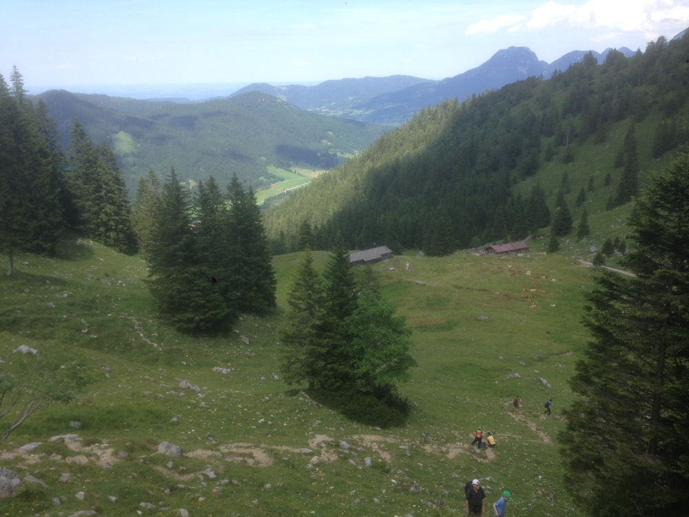 Wanderung Brecherspitz Nord: Wanderung Brecherspitz Nord: Aufstieg zur Kapelle