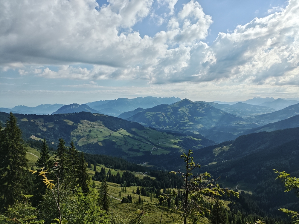 Wanderung Breiteggspitze: Blick zur Hohe Salve