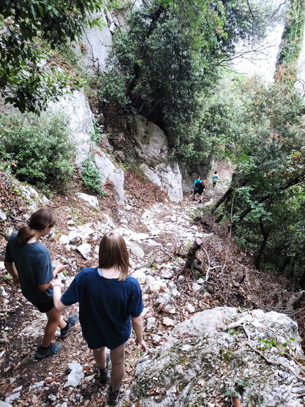 Wanderung Pieve di Tremosine und Campione del Garda: Steil bergab