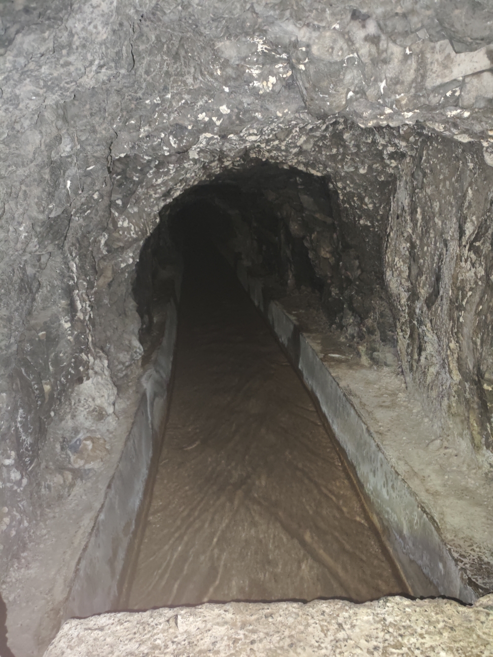 Wanderung Cuevas Negras und Monte del Agua: Wanderung Cuevas Negras und Monte del Agua: Nasse Füße (Canal de Enlace)