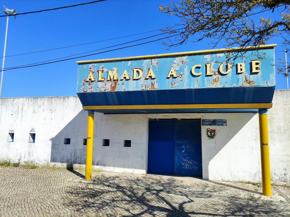 Wanderung Christo Rei: Das Fußballstadion 