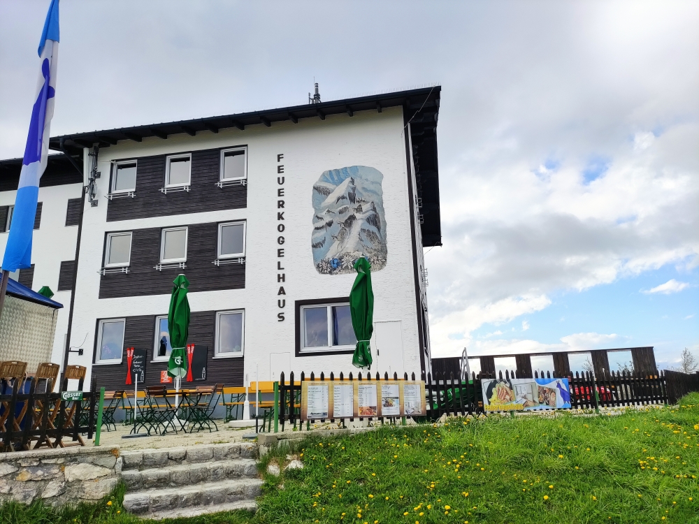 Wanderung Hochleckenhaus zur Christophorushütte: Vorbei am Berggasthof Feuerkogel