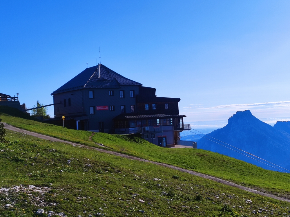 Klettersteig Feuerkogel-Abstieg über Kaiserweg: Klettersteig Feuerkogel-Abstieg über Kaiserweg: Bergstation der Feuerkogelseilbahn