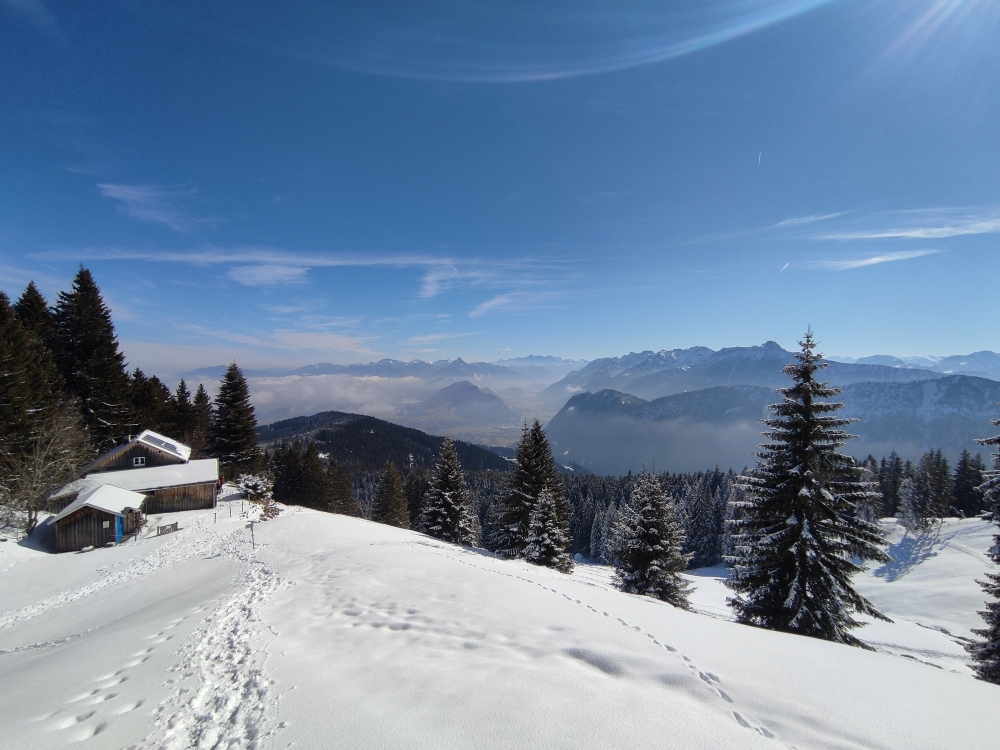 Wanderung Edelsberg: Wanderung Edelsberg: Die unbewirtschaftete Fichtelhütte