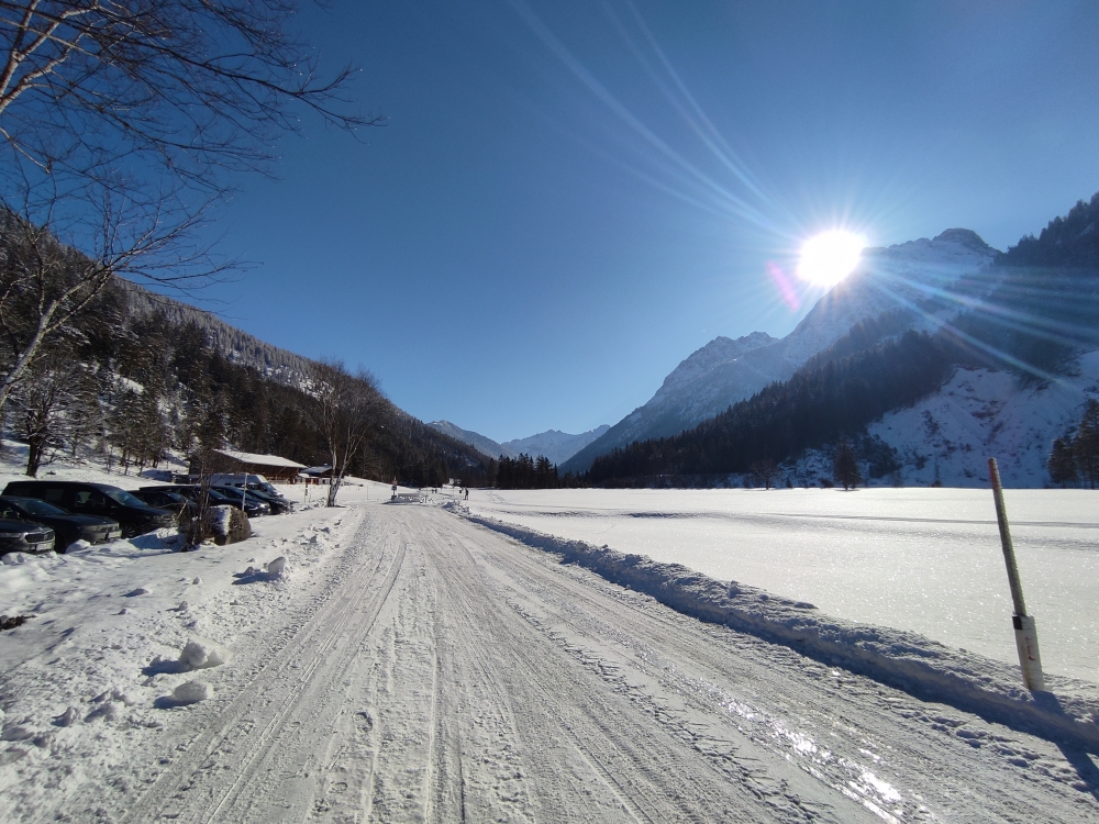Wanderung Fleischbank: Die Straße ist im Winter ab der Mautstelle gesperrt