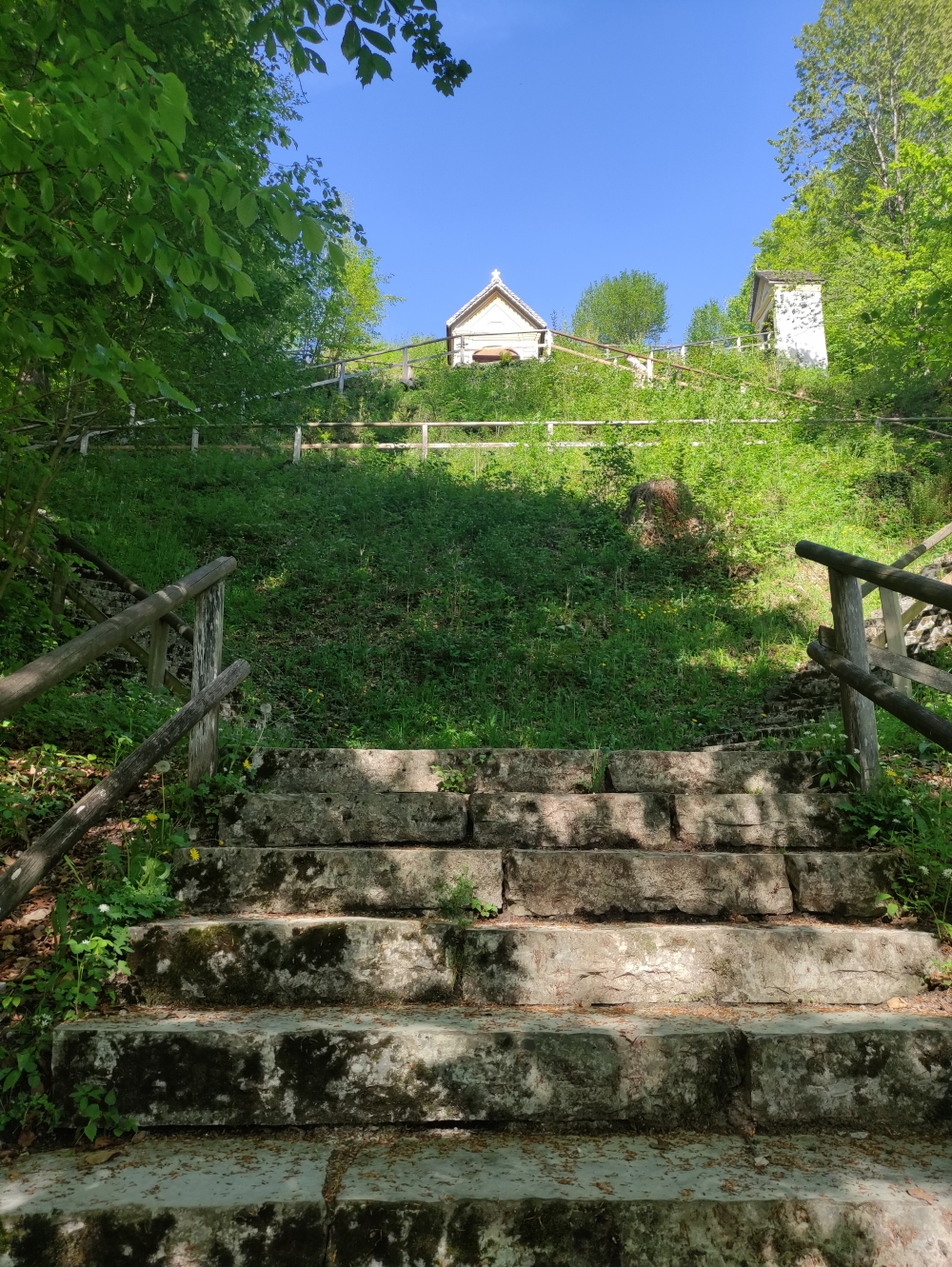 Wanderung Geierstein: Viele Stufen führen auf den Kalvarienberg