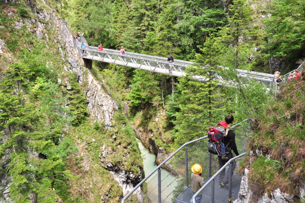 Wanderung Berggasthaus Ederkanzel: Wanderung Berggasthaus Ederkanzel: Geisterklamm (Geisterklammweg Mittenwald)