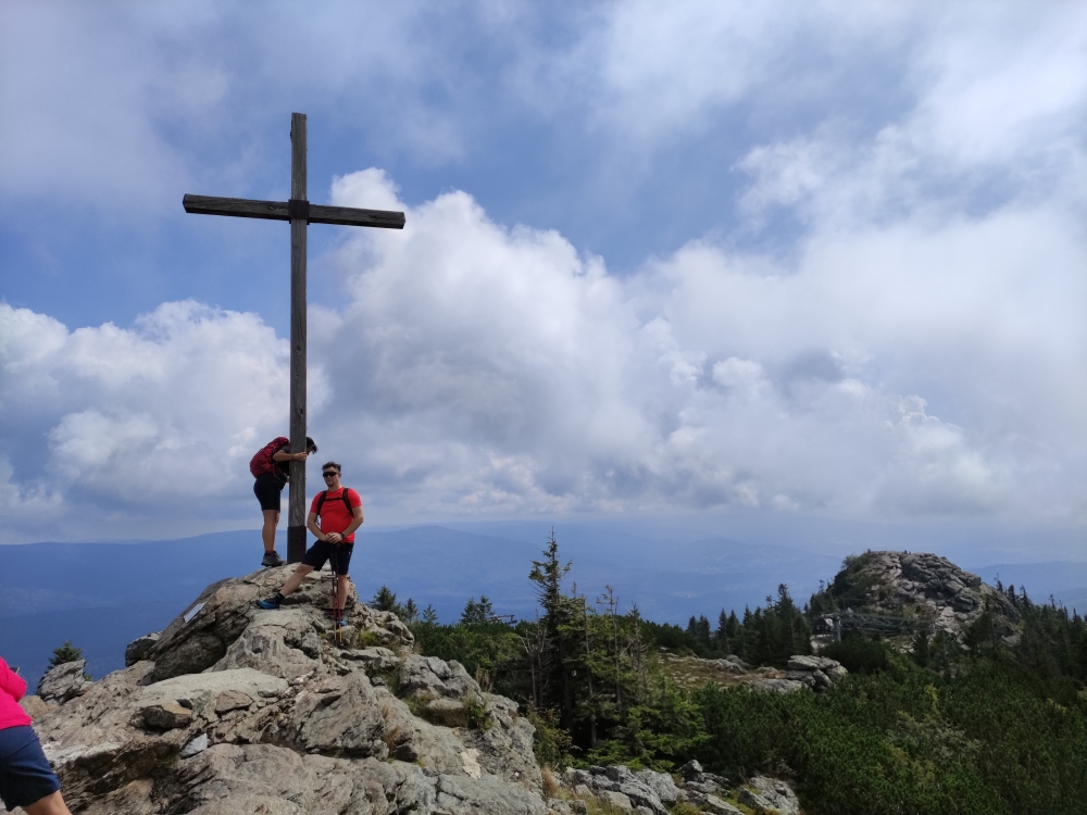 Wanderung Großer Arber: Wanderung Großer Arber: Gipfelkreuz (Großer Arber)