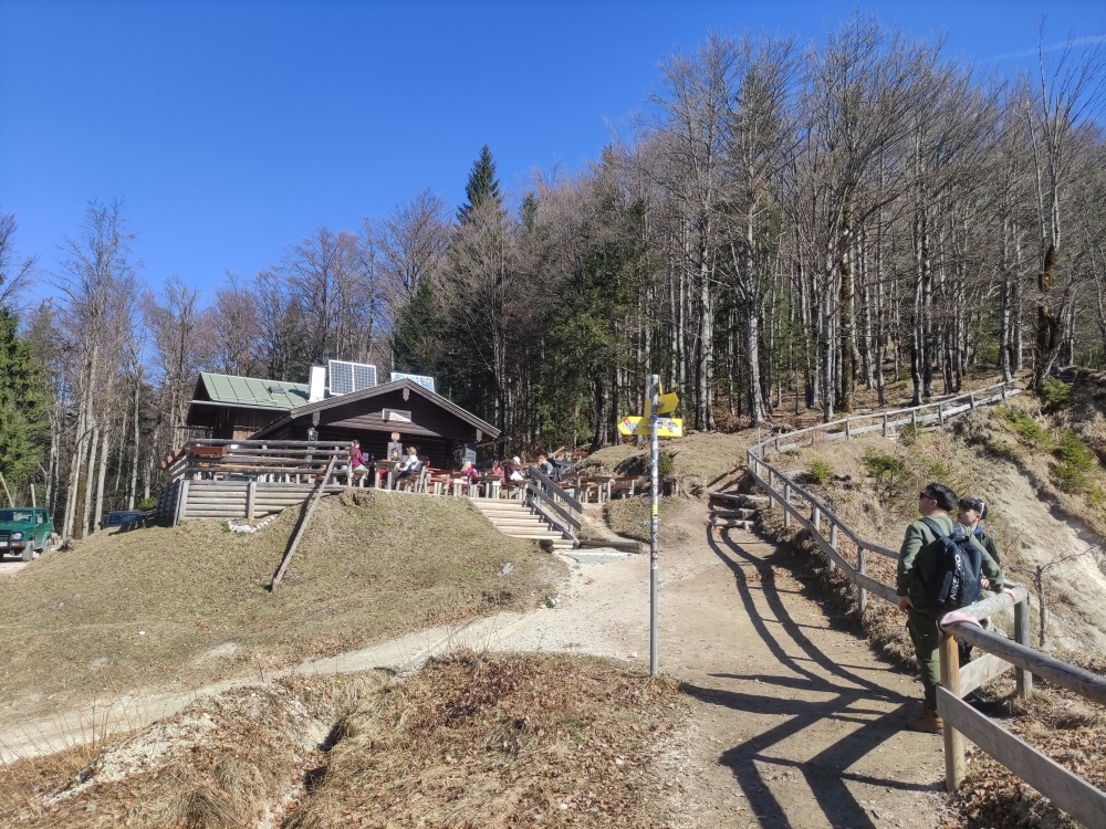 Wanderung Archenkanzel: Wanderung Archenkanzel: Grünsteinhütte