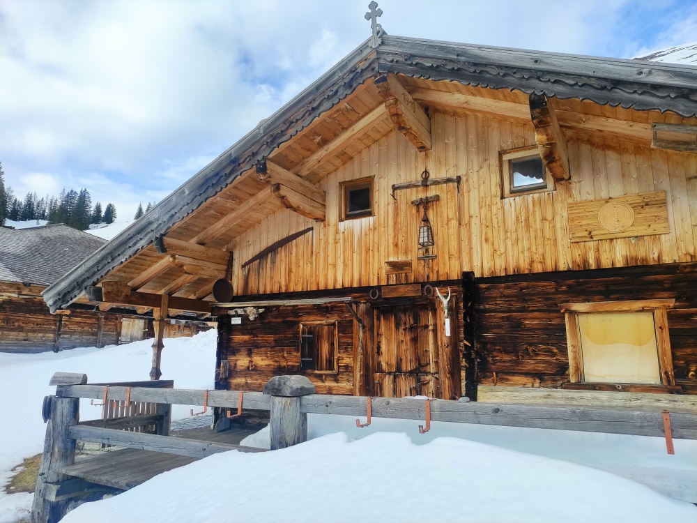 Wanderung Gütenbergkopf: Wanderung Gütenbergkopf: Gütenbergalm