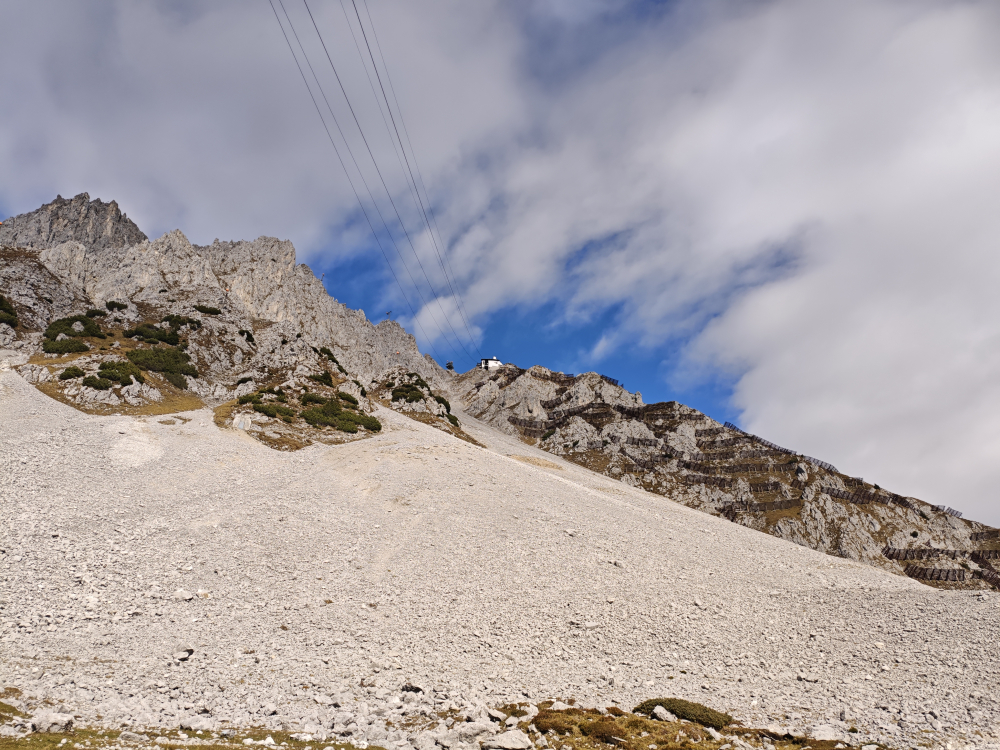 Wanderung Hafelekarspitze: Blick zur Bergstation