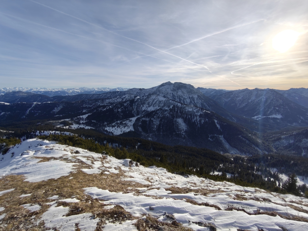 Wanderung Halserspitz: Wanderung Halserspitz: Blick über das Schneidjoch zur Guffertspitze (Halserspitz)