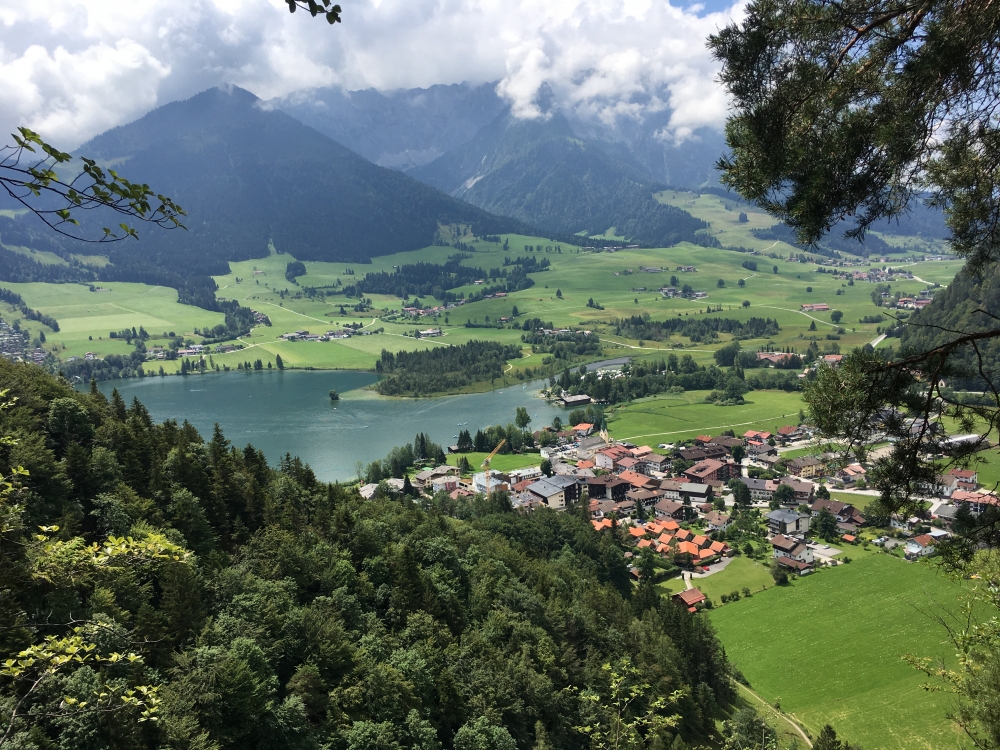 Wanderung Harauer Spitze: Ausblick zum Walchsee vom Aussichtspunkt