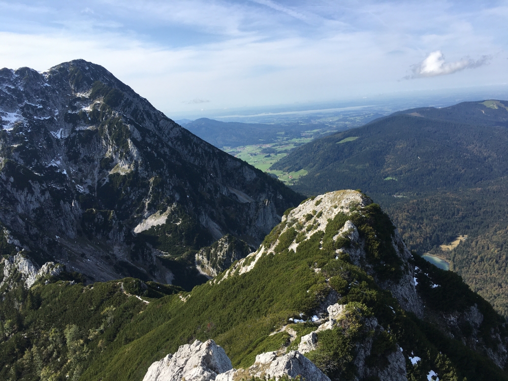 Wanderung Hochstaufen und Zwiesel: Wanderung Hochstaufen und Zwiesel: Hendelbergskopf (rechts der Bildmitte; im Hintergrund links der Zwiesel)
