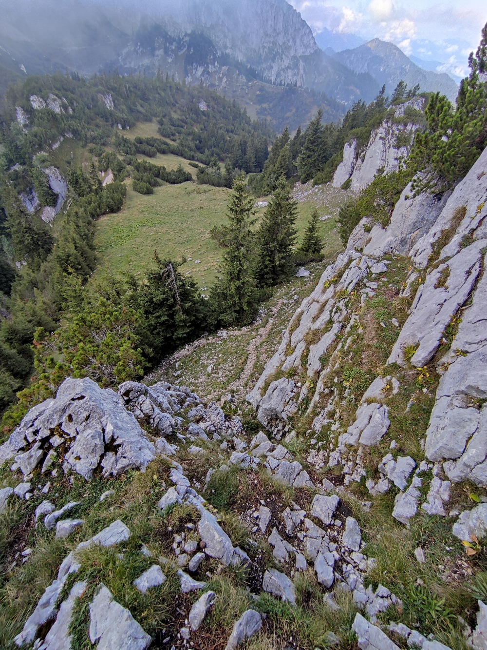 Wanderung Hennenkopf: Abstieg vom Hennenkopf