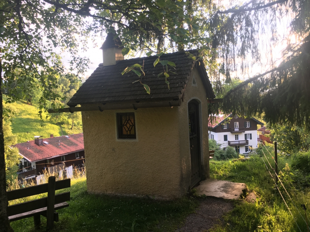 Wanderung Breitenstein: Wanderung Breitenstein: Die Herz-Jesu Kapelle