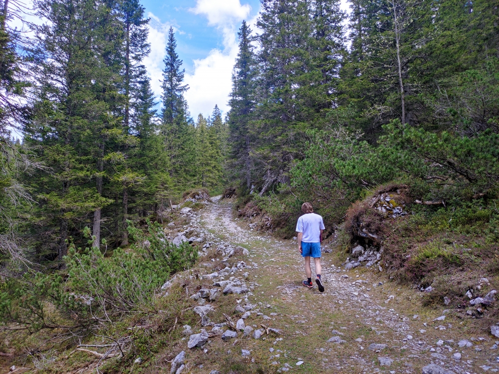 Wanderung Hochthörlehütte: Stets breiter Weg