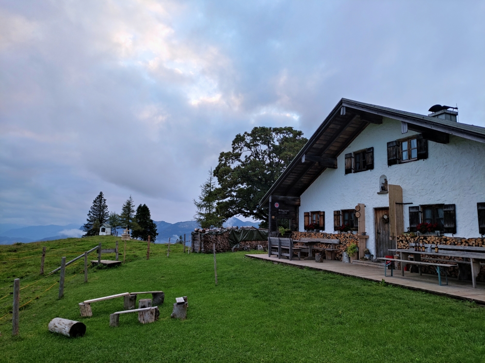 Wanderung Sonnwendwand: Wanderung Sonnwendwand: Hofbauernalm