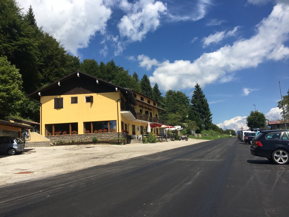 Hotel Passo Bordala: Rastmöglichkeit am Passo Bordala
