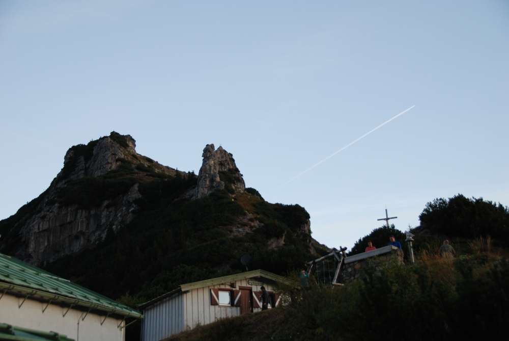 Wanderung Stripsenkopf: Wanderung Stripsenkopf: Blick auf den Hundskopf vom Stripsenjochhaus