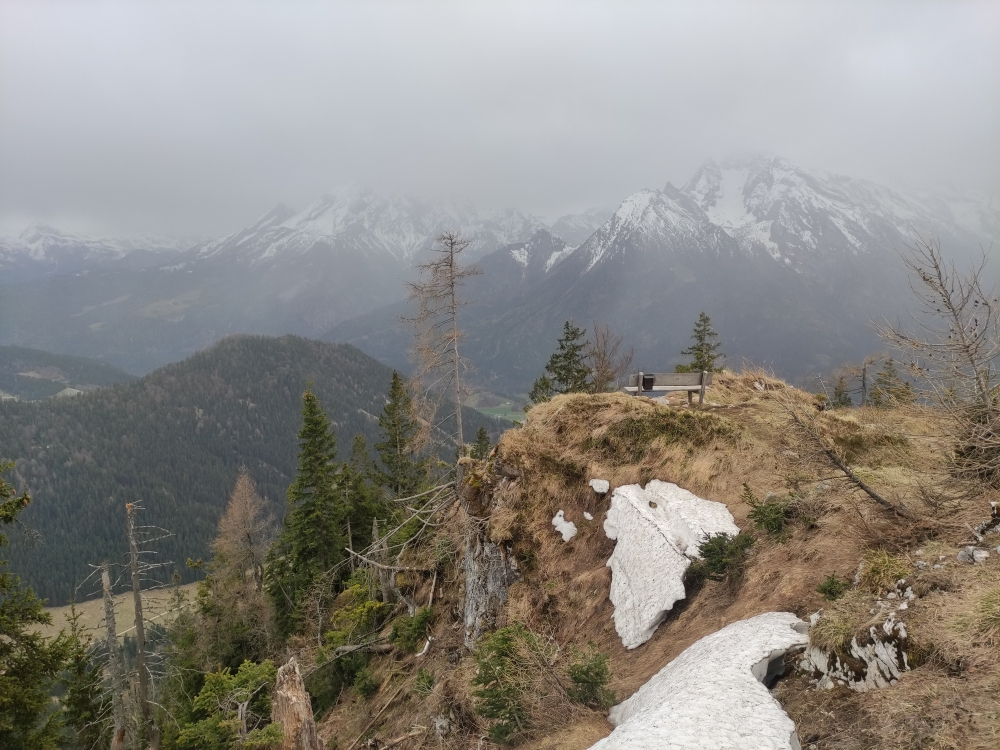 Wanderung Karspitz: Wanderung Karspitz: Aussichtsbank am Jochköpfl