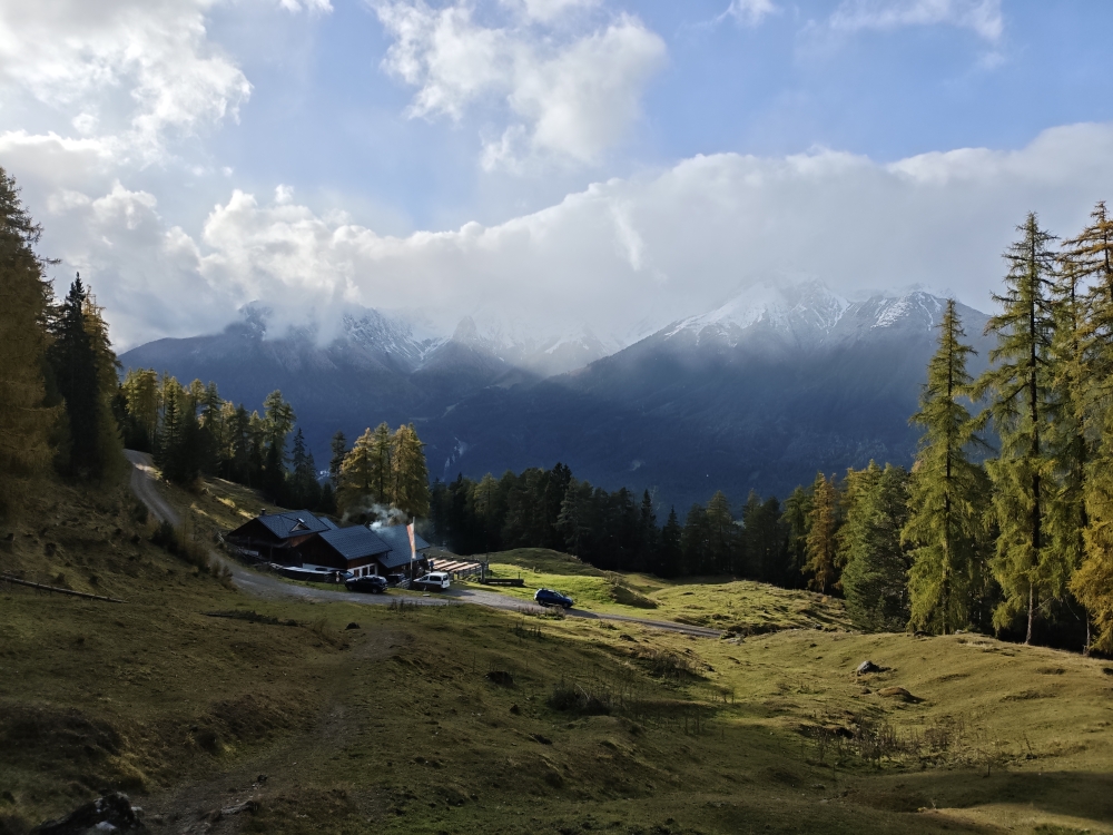 Wanderung Tschirgant: Wanderung Tschirgant: Karröster Alm