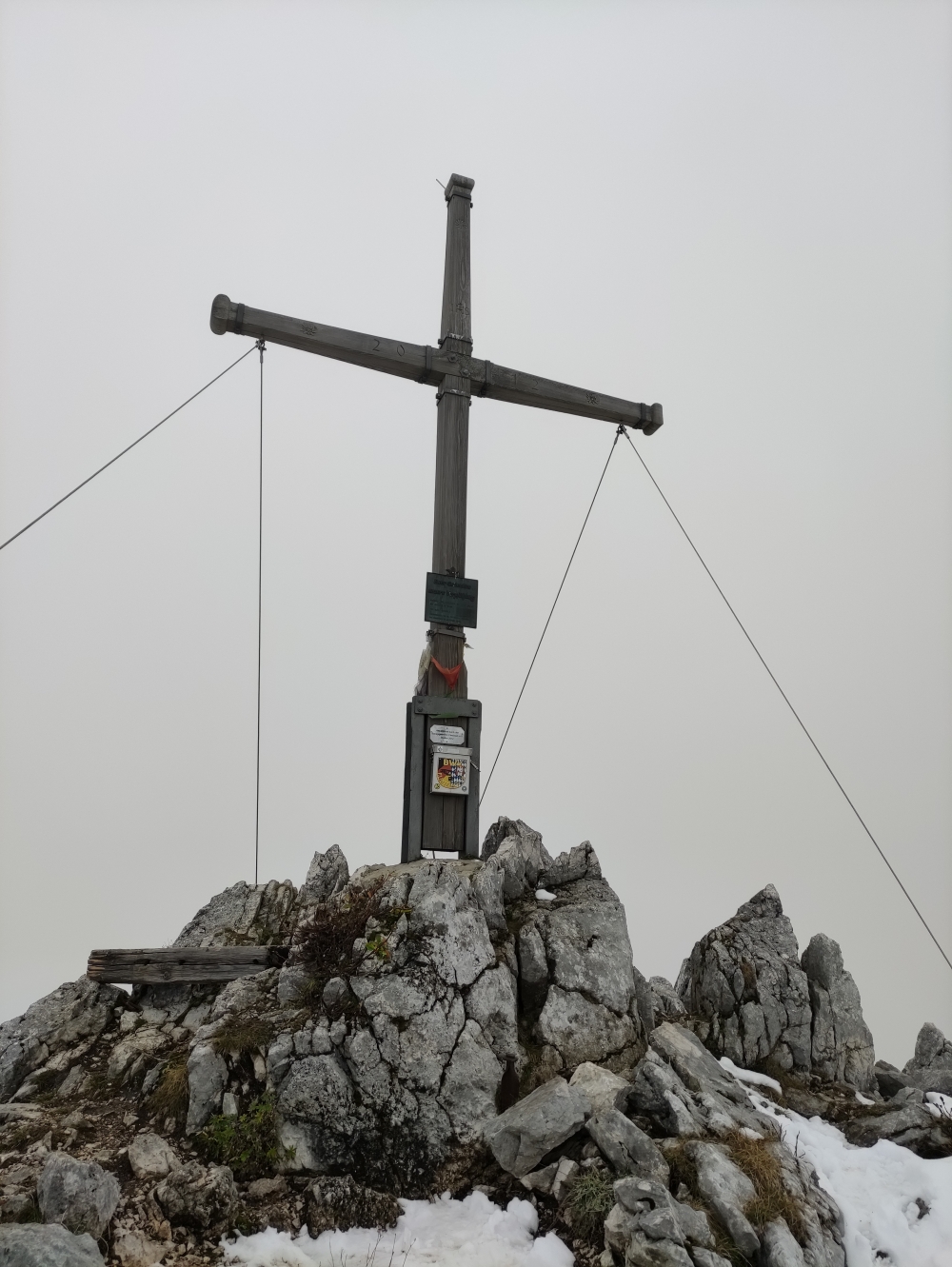 Wanderung Wendelstein aus dem Inntal: Wanderung Wendelstein aus dem Inntal: Gipfelkreuz (Kesselwand)